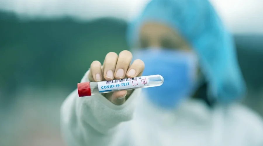 Testy skuteczności środków czystości — jak mierzyć efekty